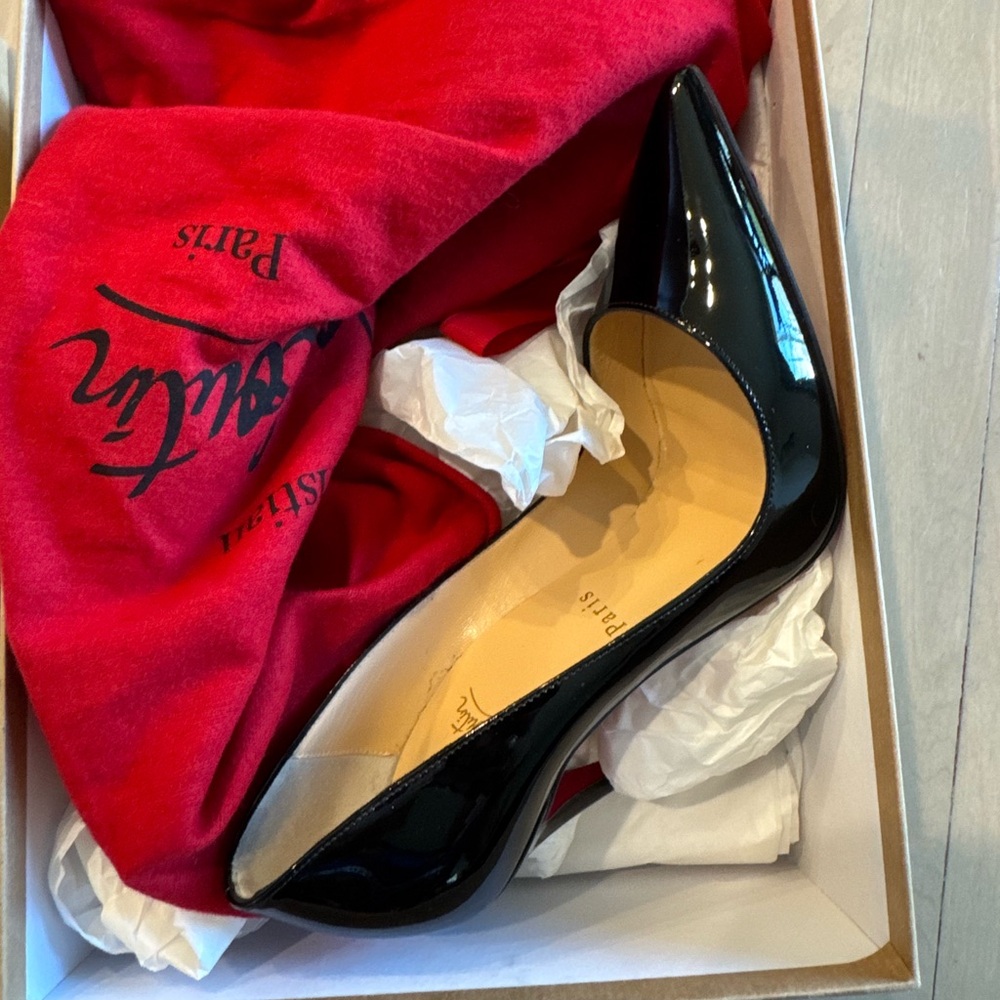Authentic Christian Louboutin So Kate 120 black patent leather, size 36.5.